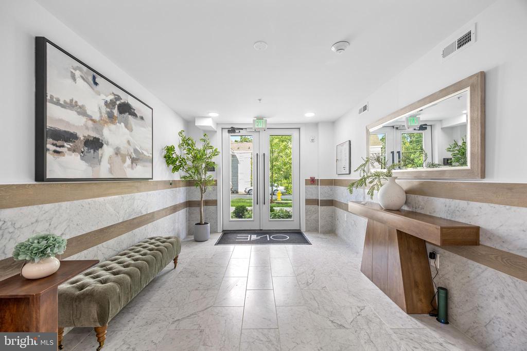 1201 N QUINN STREET Unit: 101