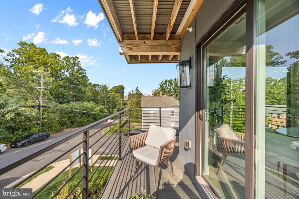 1201 N QUINN STREET Unit: 101