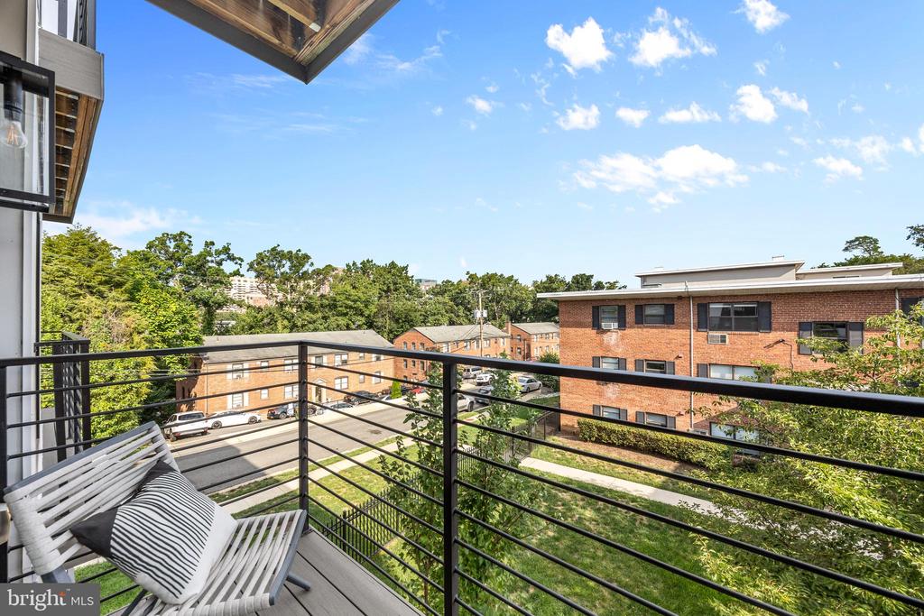 1201 N QUINN STREET Unit: 101
