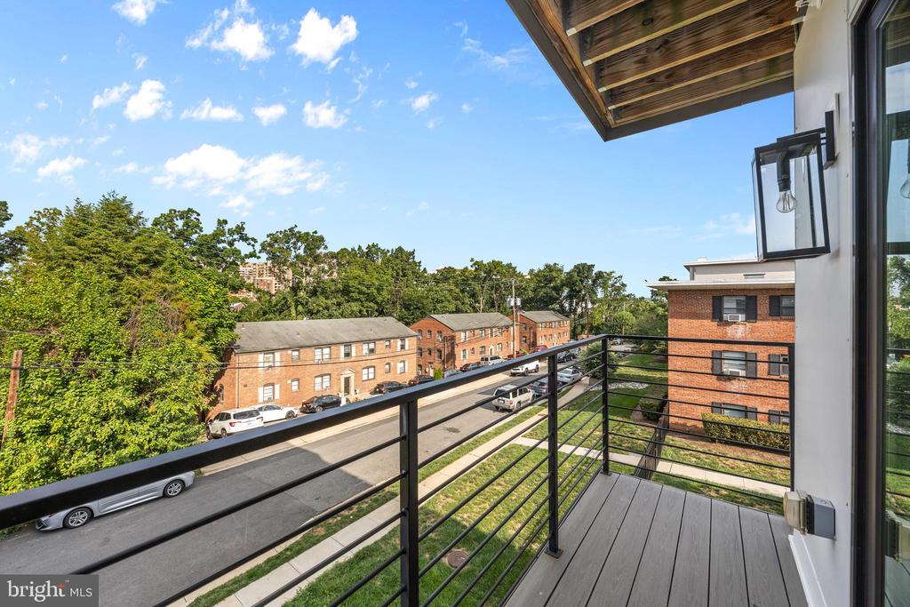 1201 N QUINN STREET Unit: 101