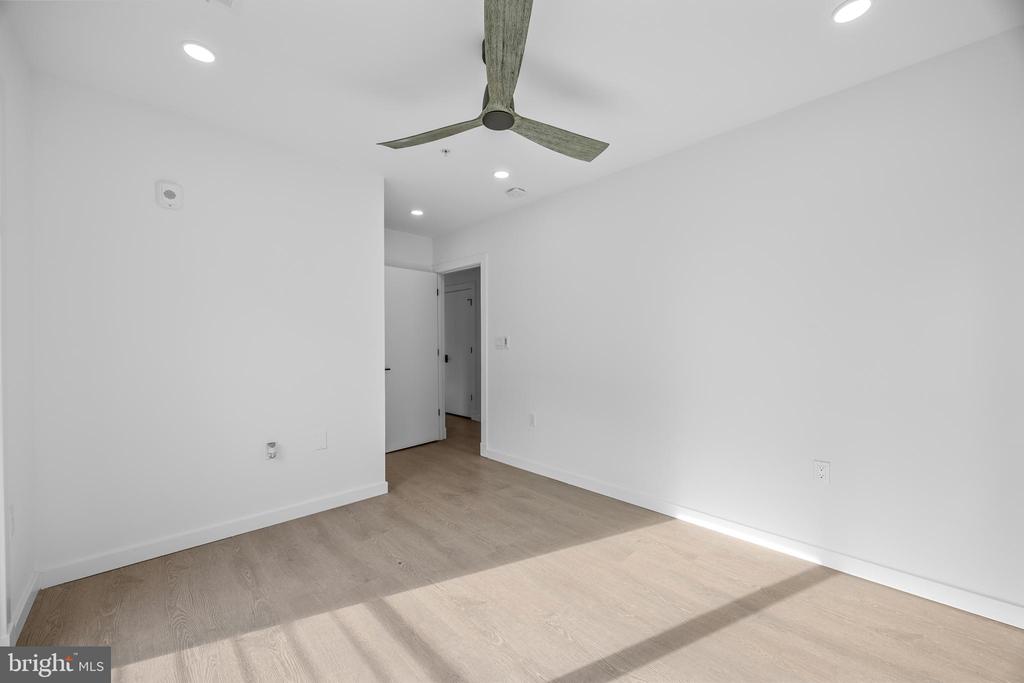 1201 N QUINN STREET Unit: 101