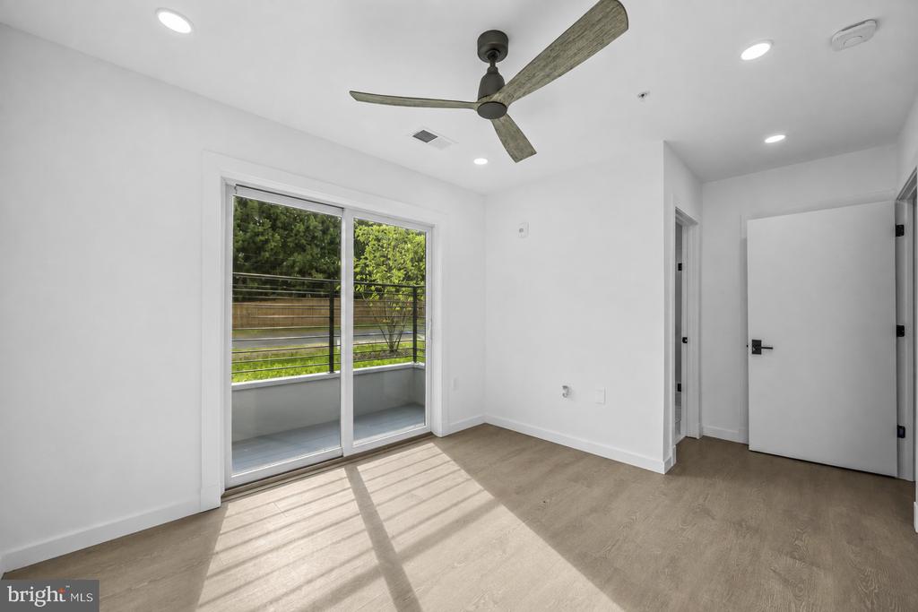 1201 N QUINN STREET Unit: 101