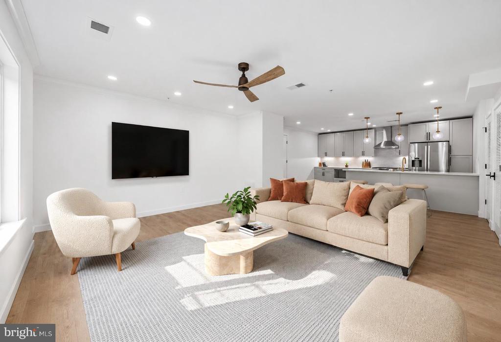 1201 N QUINN STREET Unit: 101