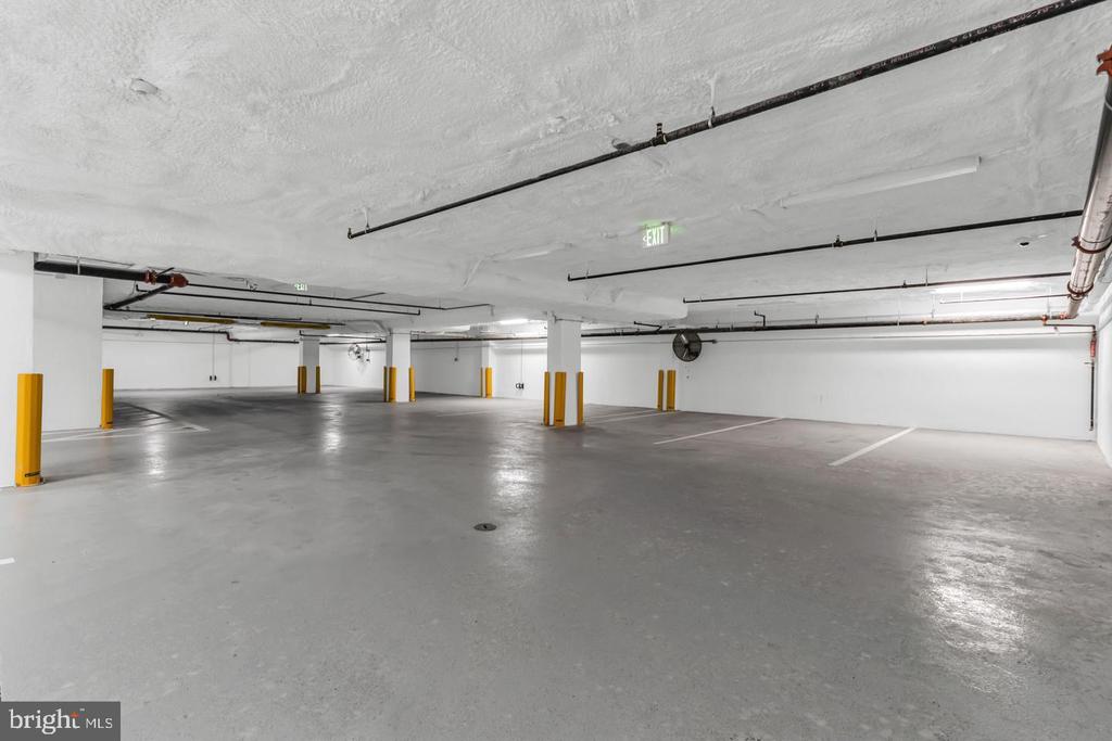 1201 N QUINN STREET Unit: 101