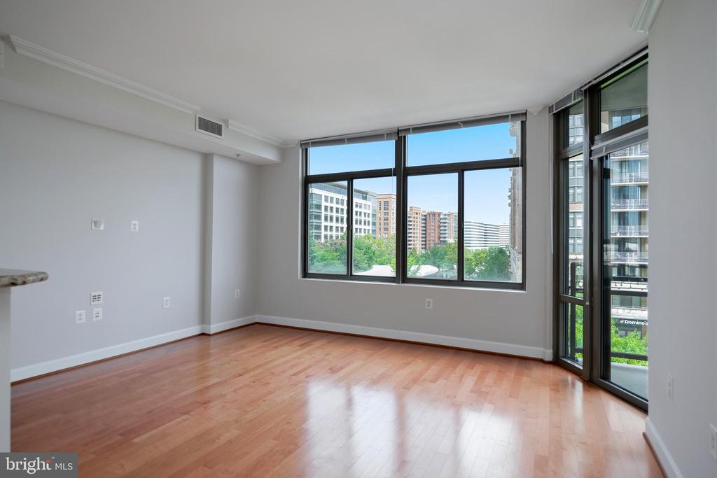 3650 S GLEBE ROAD Unit: 445