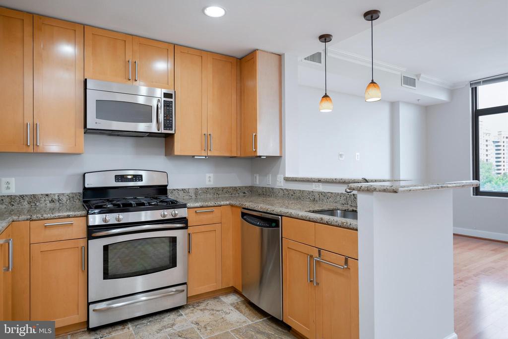3650 S GLEBE ROAD Unit: 445