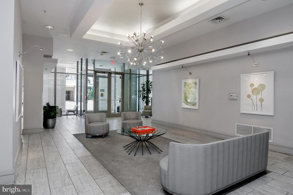 3650 S GLEBE ROAD Unit: 445