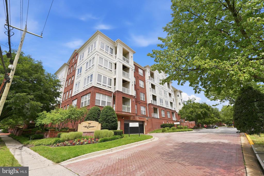 801 S GREENBRIER STREET Unit: 315