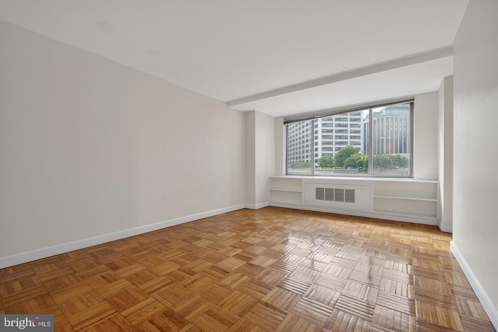 1121 ARLINGTON BOULEVARD Unit: 520