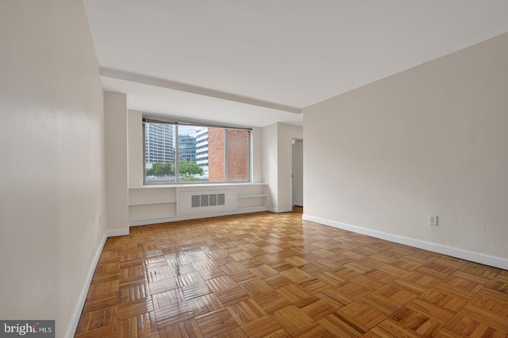 1121 ARLINGTON BOULEVARD Unit: 520