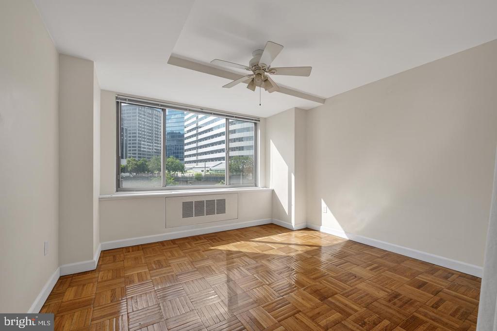 1121 ARLINGTON BOULEVARD Unit: 520