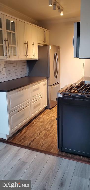1200 S ARLINGTON RIDGE ROAD Unit: 710