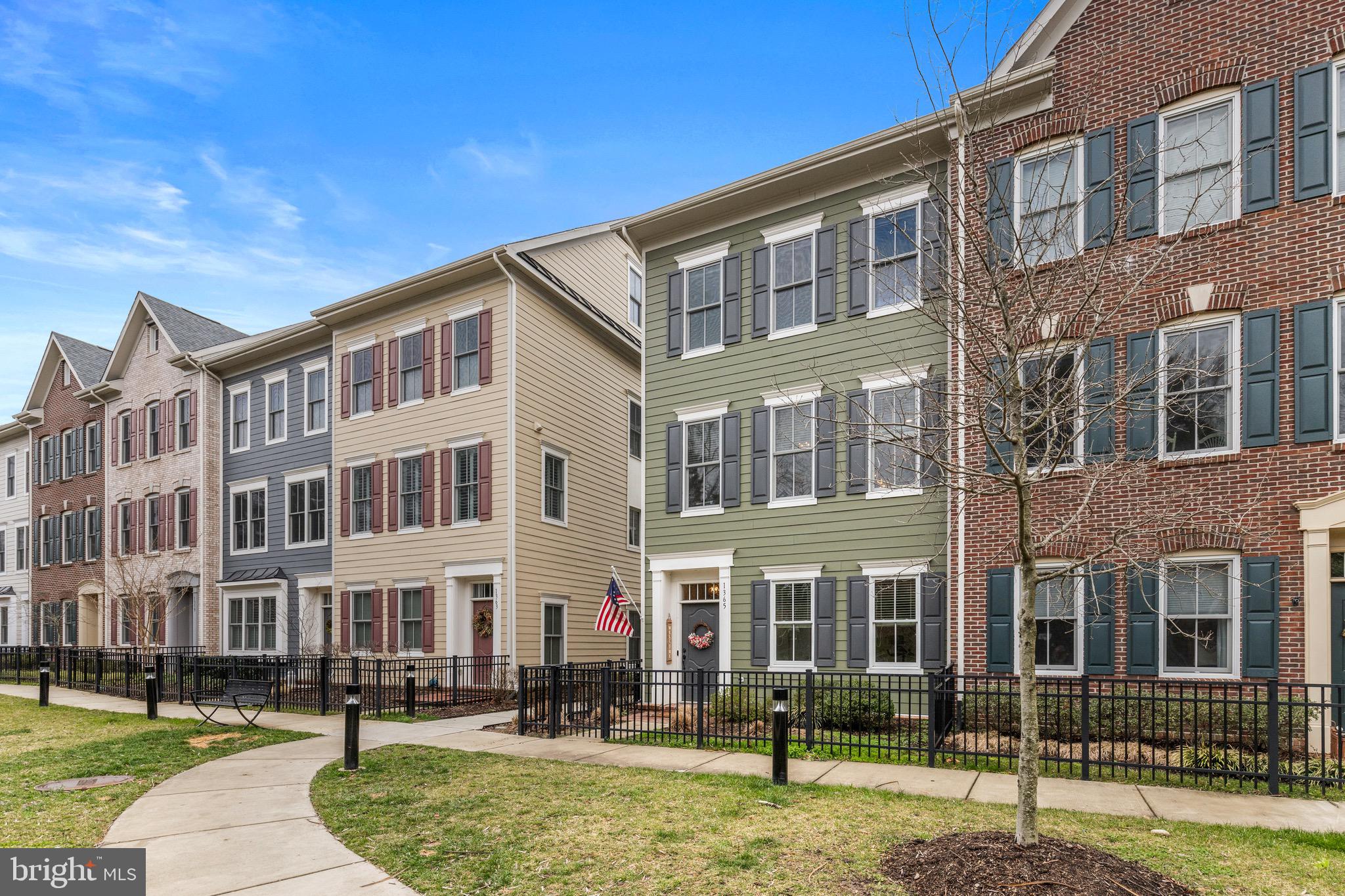 1365 POWHATAN STREET