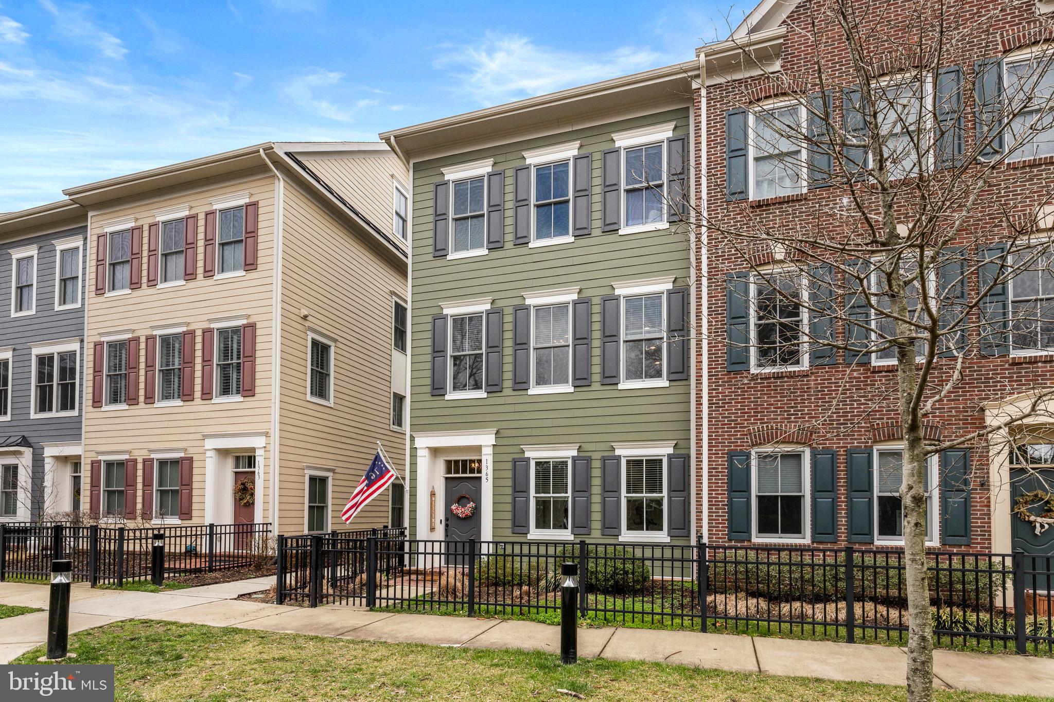 1365 POWHATAN STREET