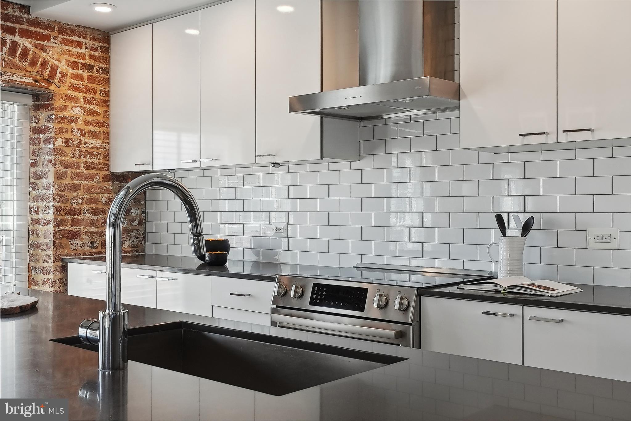 515 N WASHINGTON STREET 401