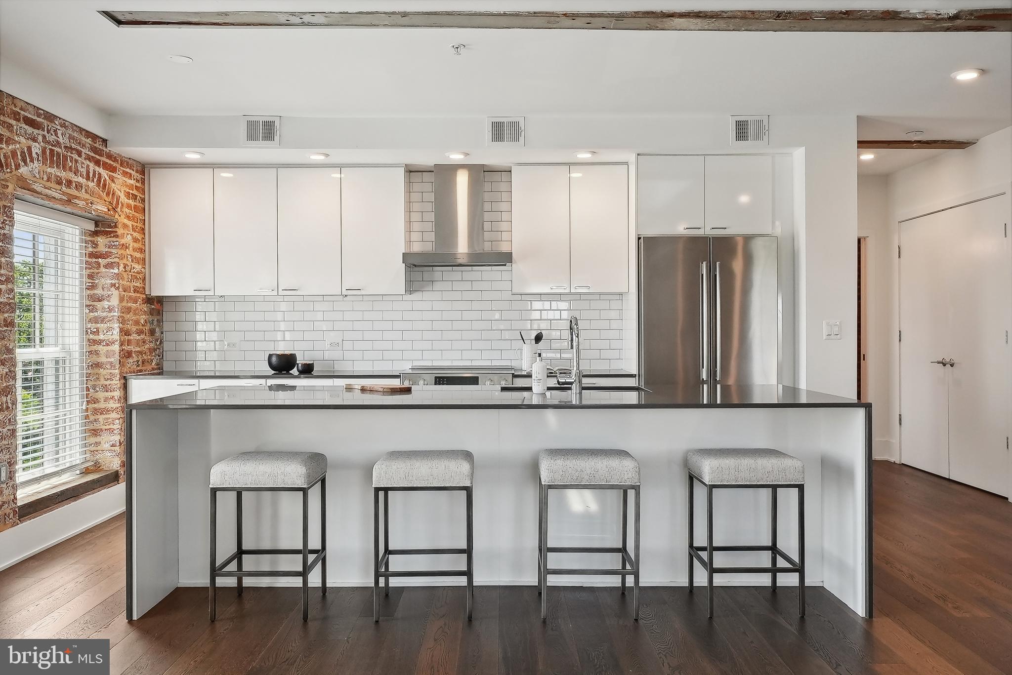 515 N WASHINGTON STREET 401