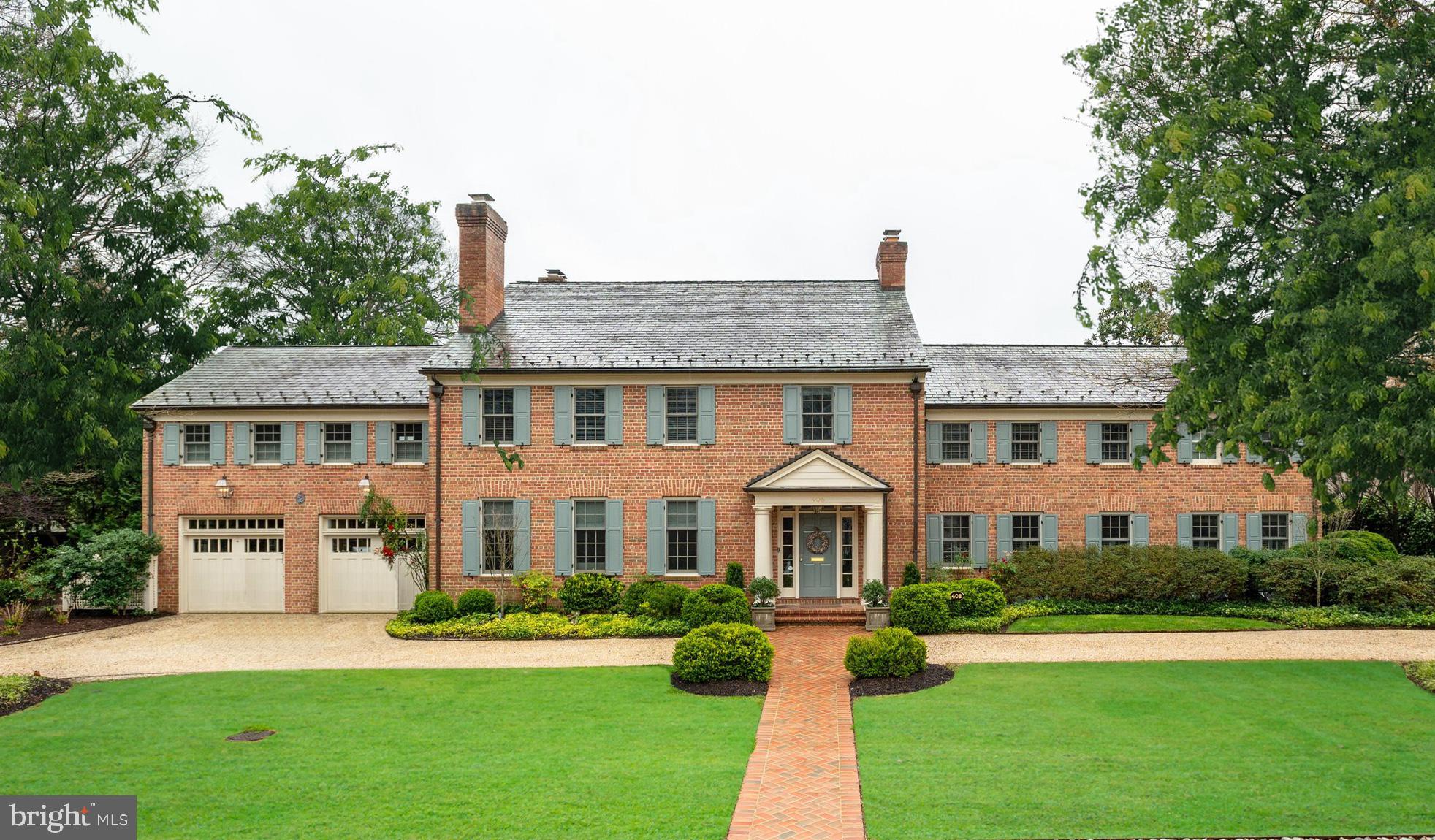 408 LLOYDS LANE