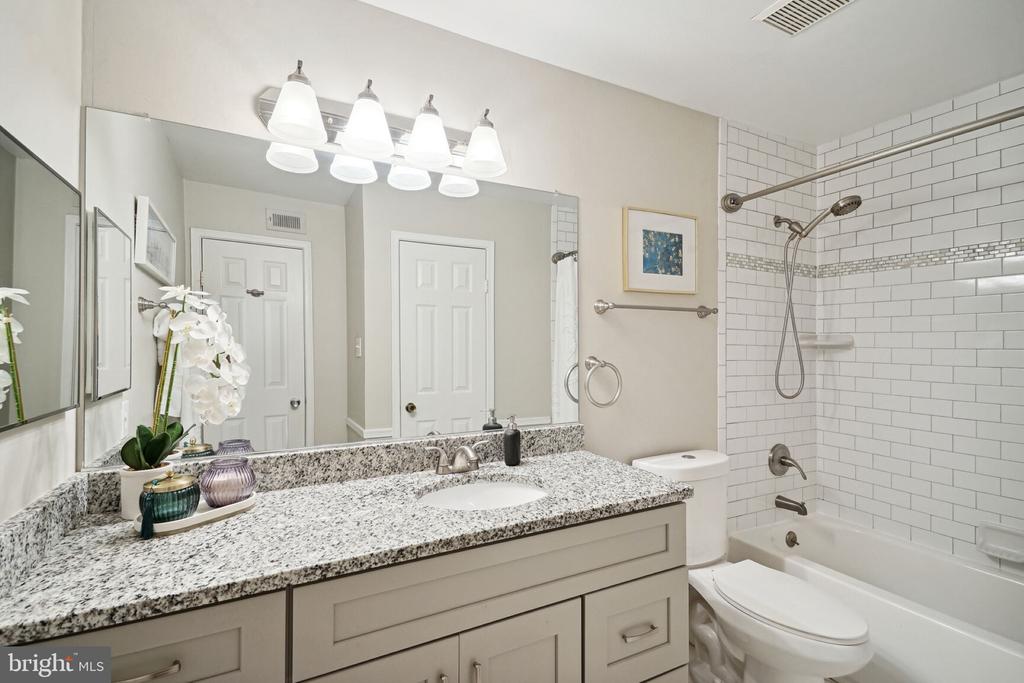 3310 WYNDHAM CIRCLE 315