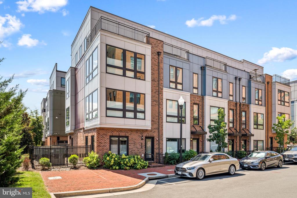 400 STABLER LANE