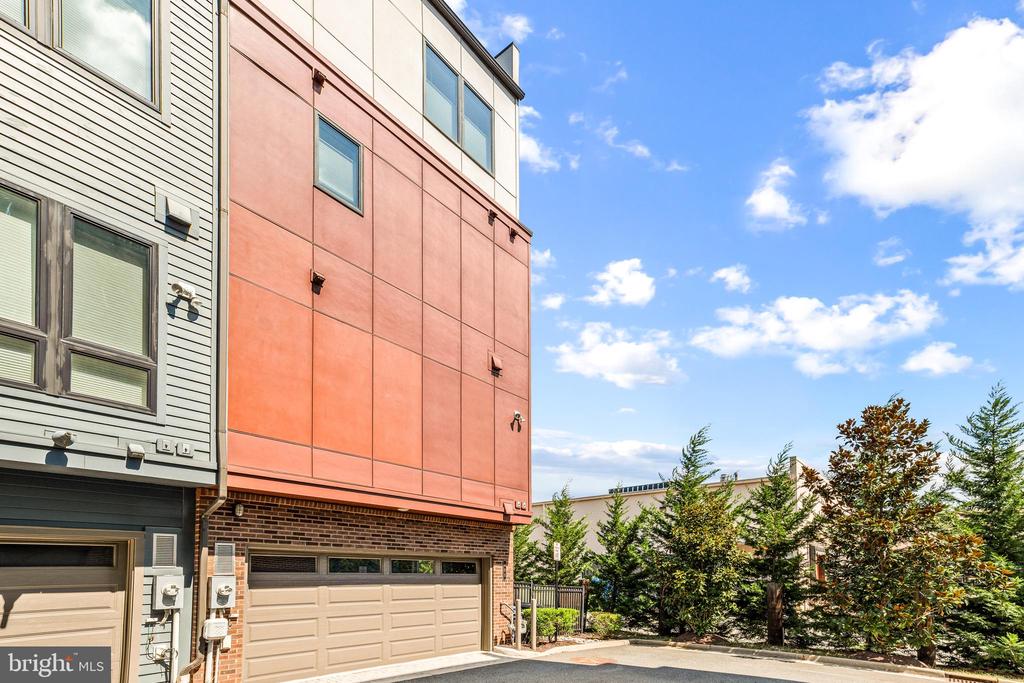 400 STABLER LANE