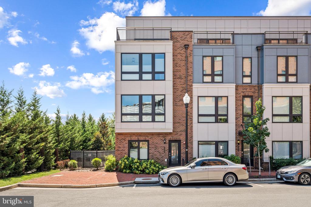 400 STABLER LANE