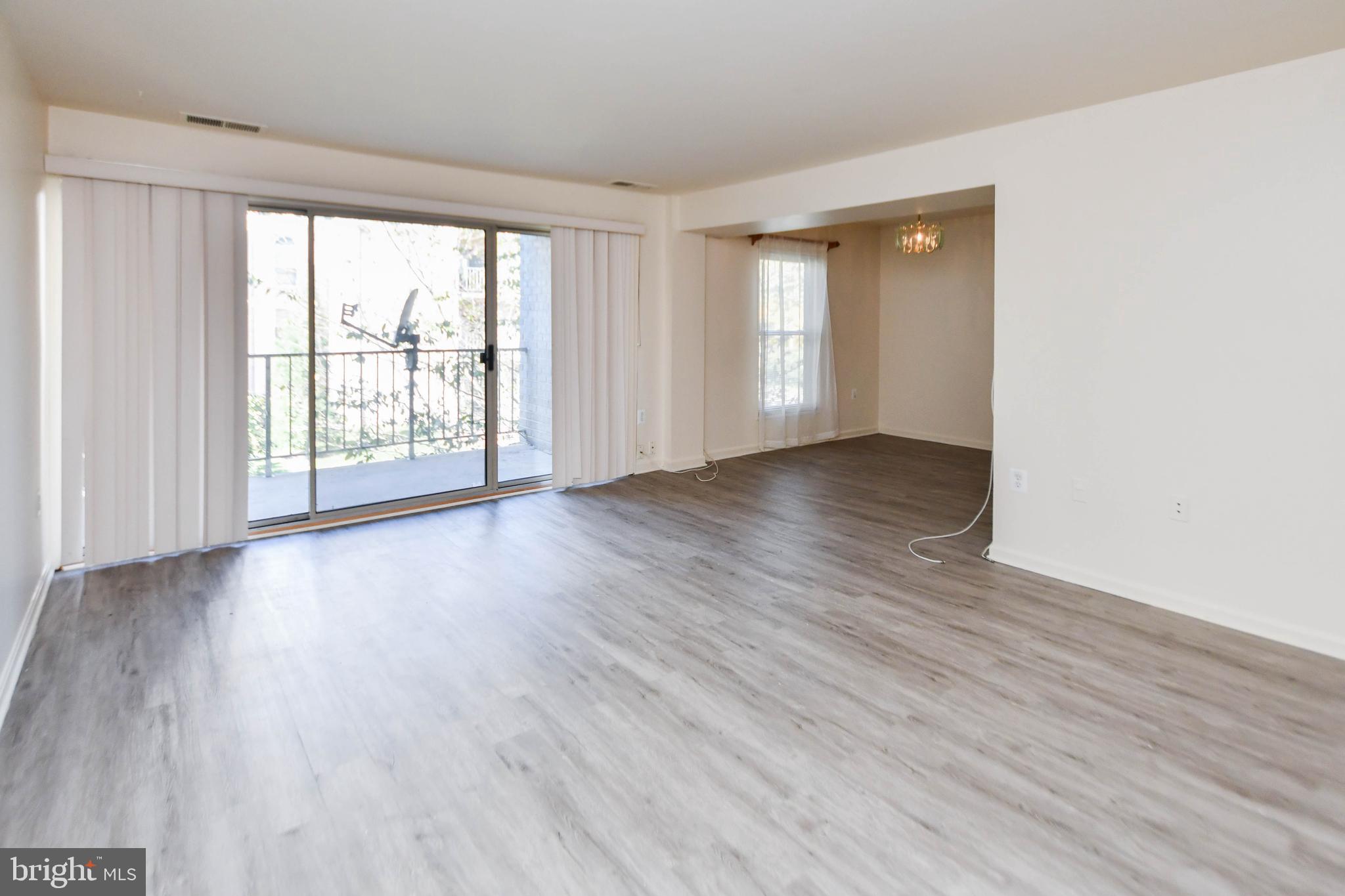 30 CANTERBURY SQUARE 202