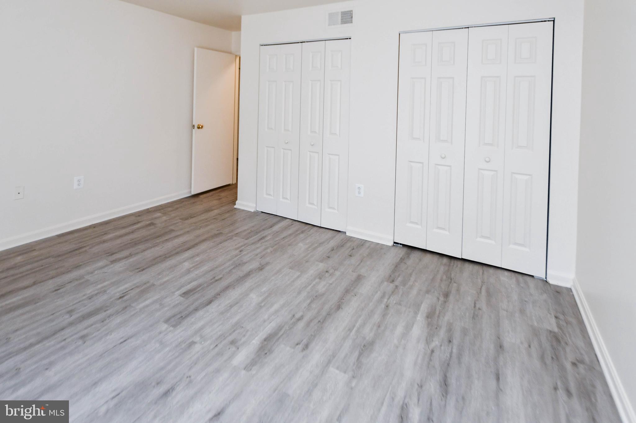 30 CANTERBURY SQUARE 202