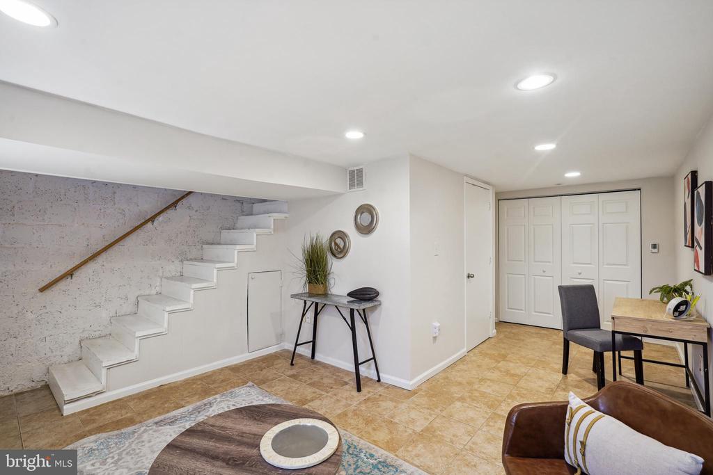 506 E HOWELL AVENUE A