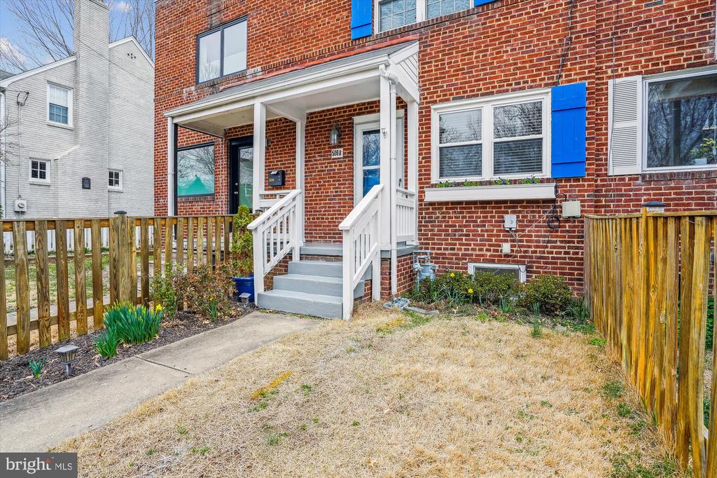 506 E HOWELL AVENUE A