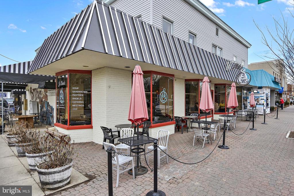 506 E HOWELL AVENUE A