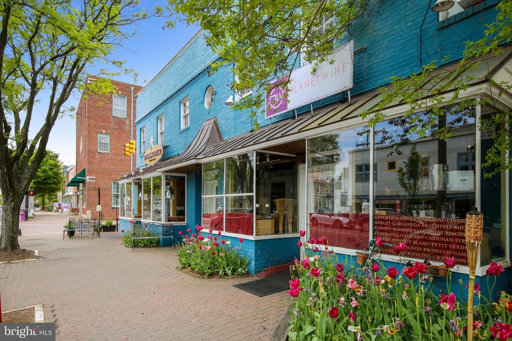 506 E HOWELL AVENUE A