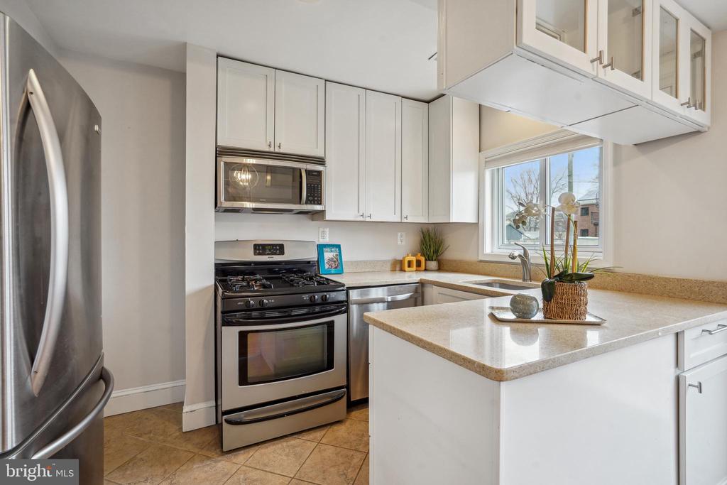 506 E HOWELL AVENUE A