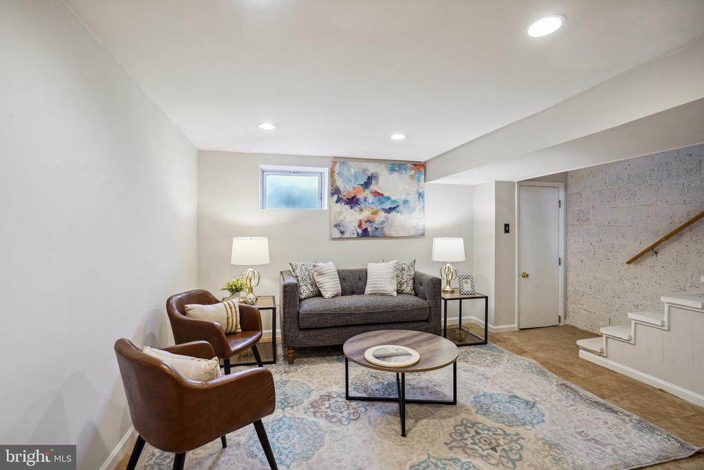 506 E HOWELL AVENUE A