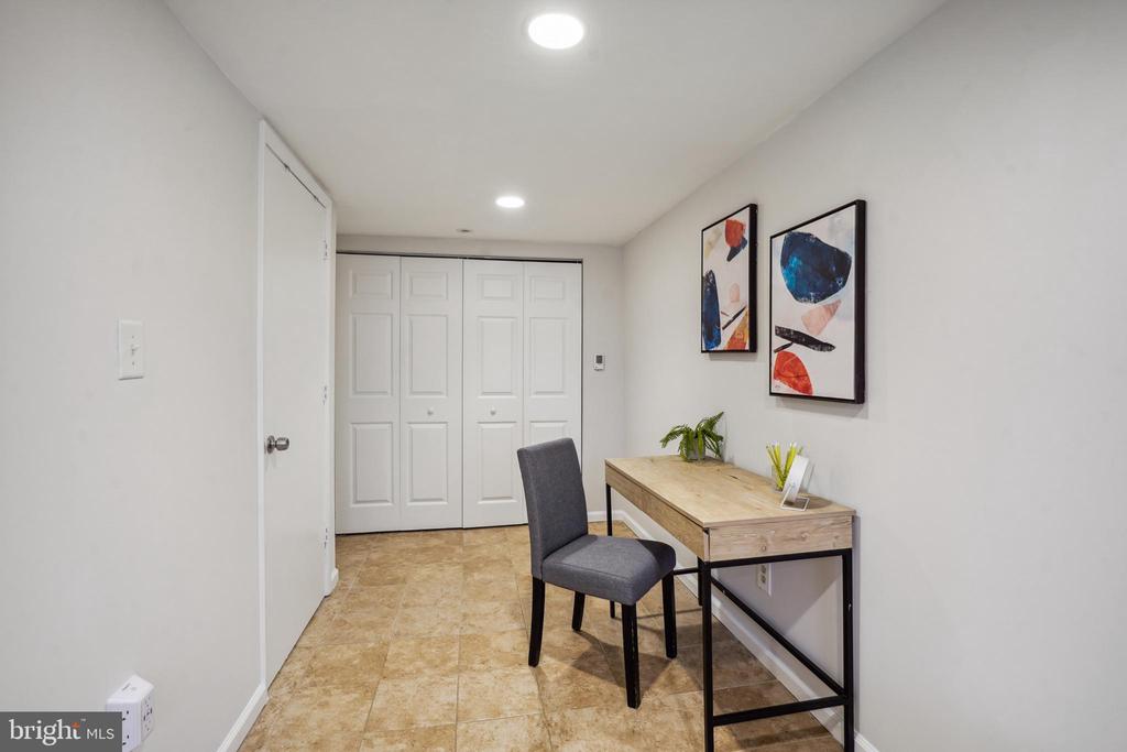 506 E HOWELL AVENUE A