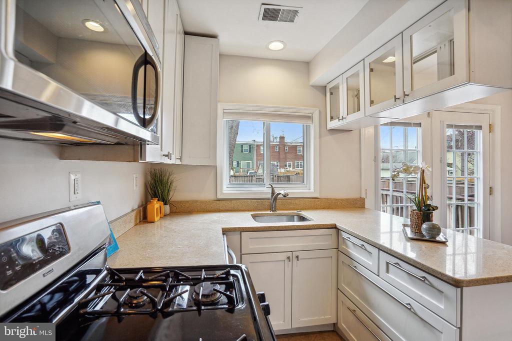 506 E HOWELL AVENUE A