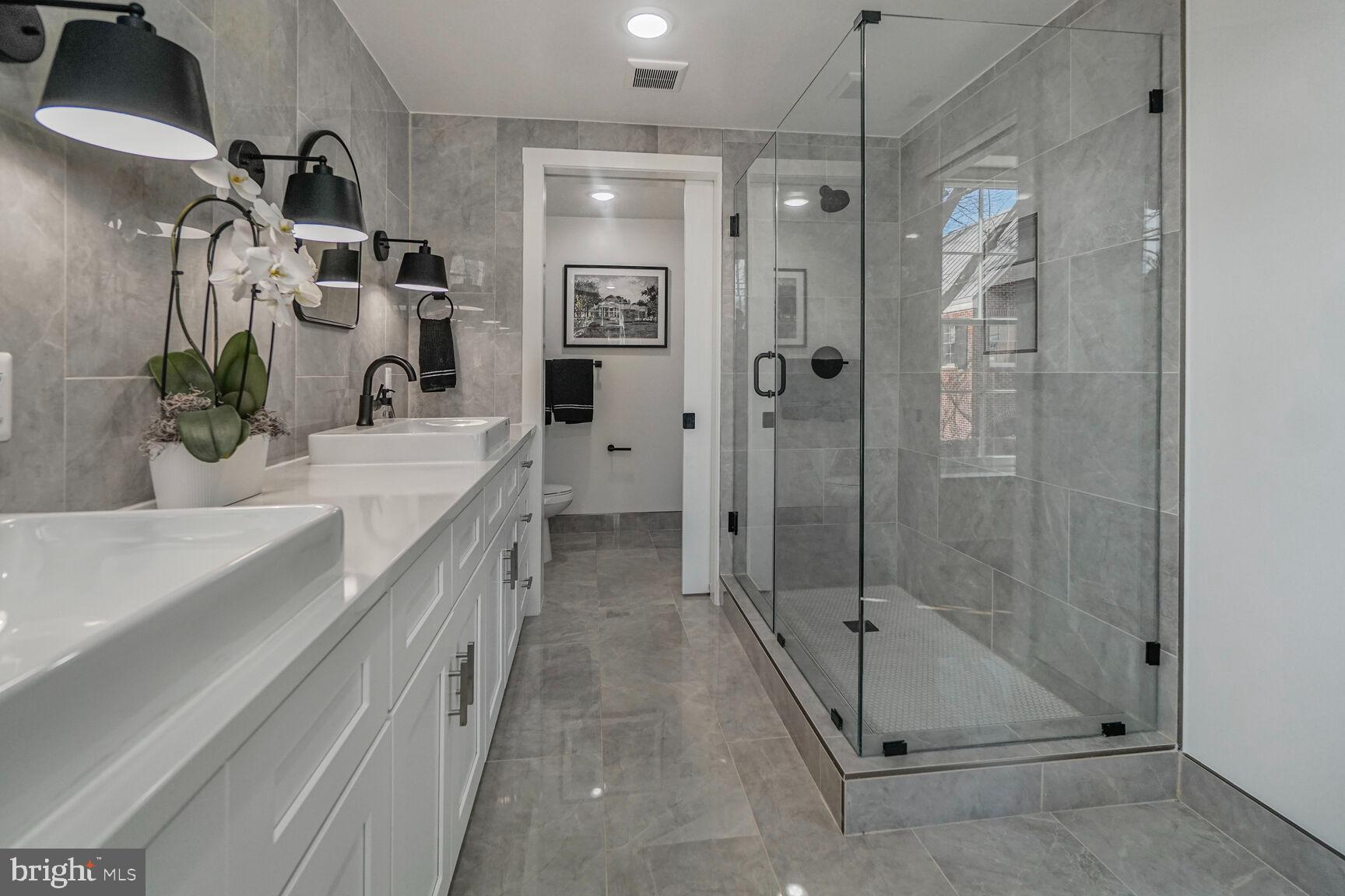 312 S WASHINGTON STREET 202