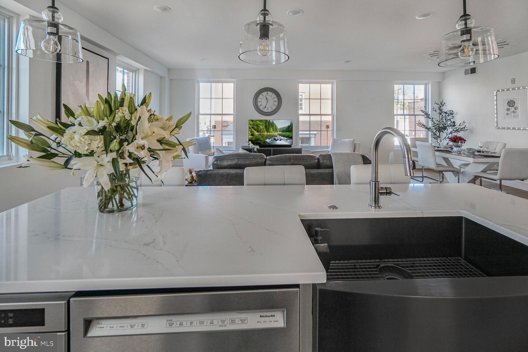 312 S WASHINGTON STREET 202