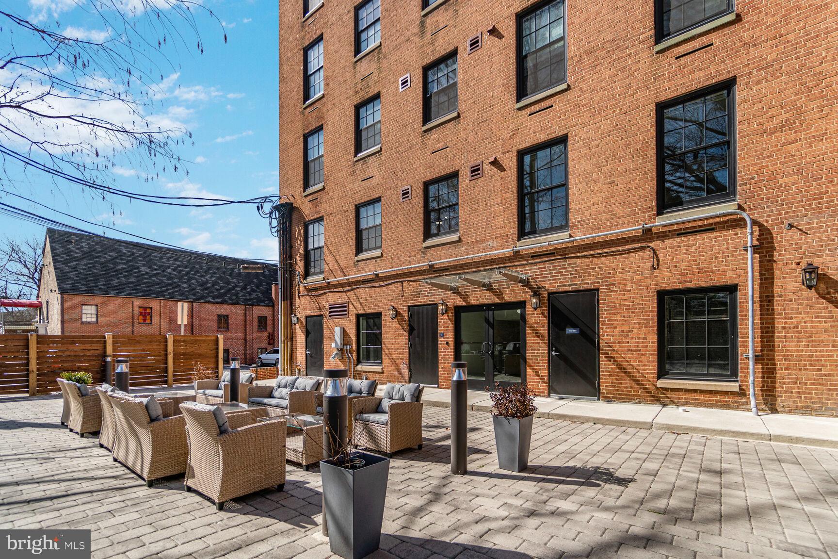 312 S WASHINGTON STREET 202