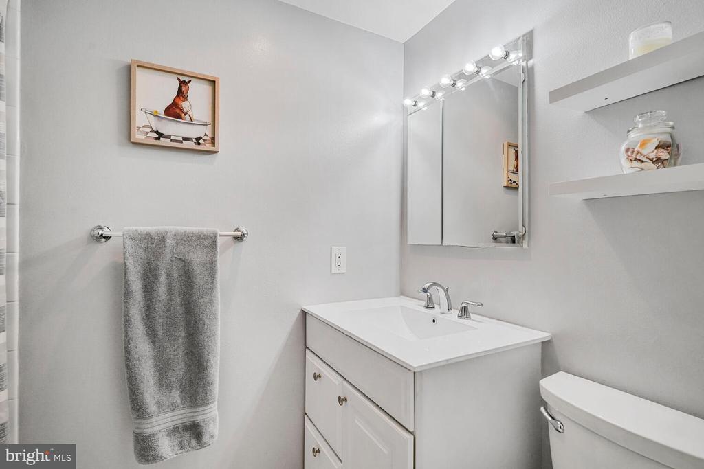 800 S SAINT ASAPH STREET 218