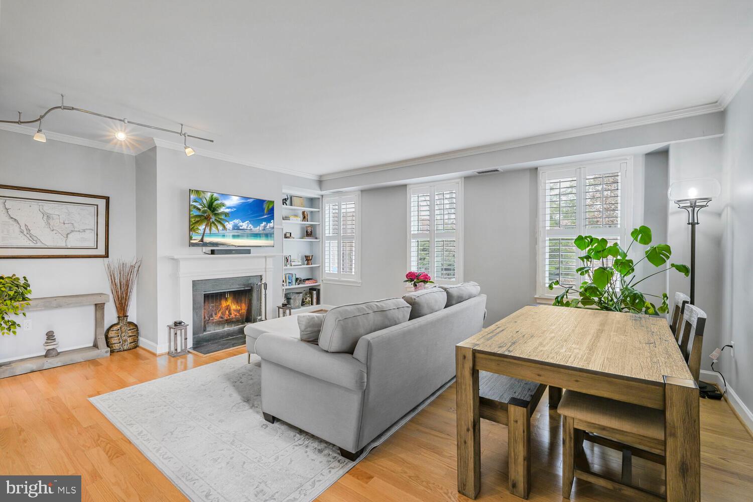 800 S SAINT ASAPH STREET 218