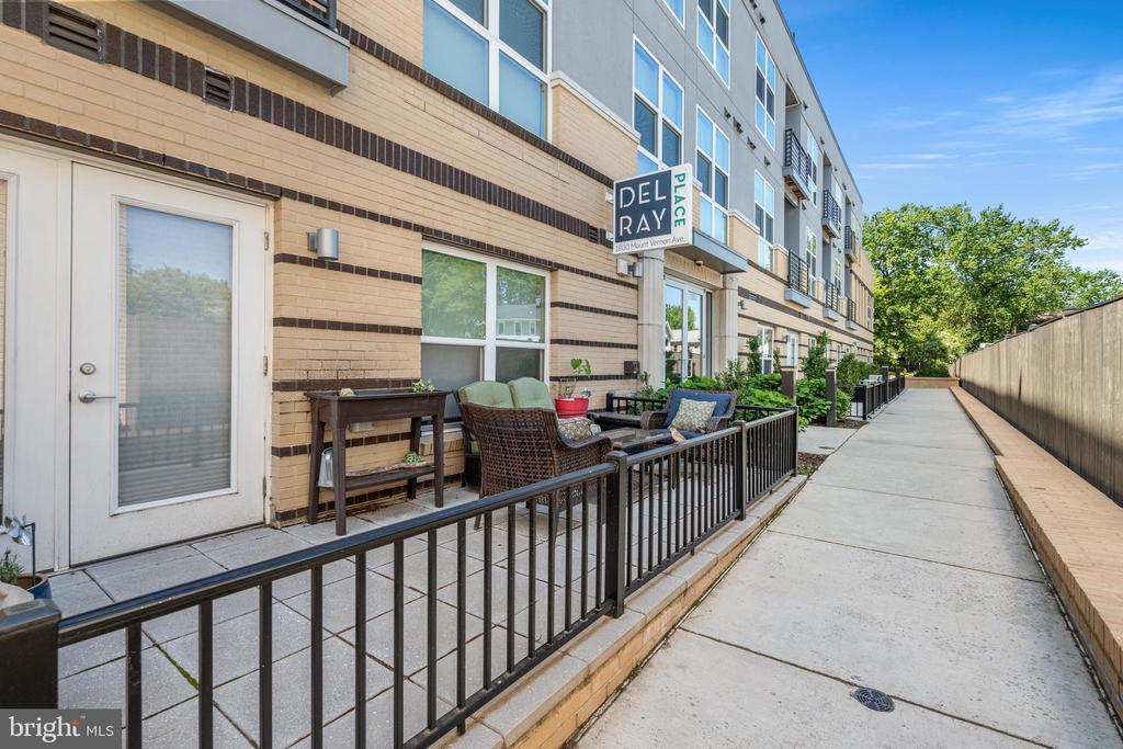 1800 MOUNT VERNON AVENUE 203