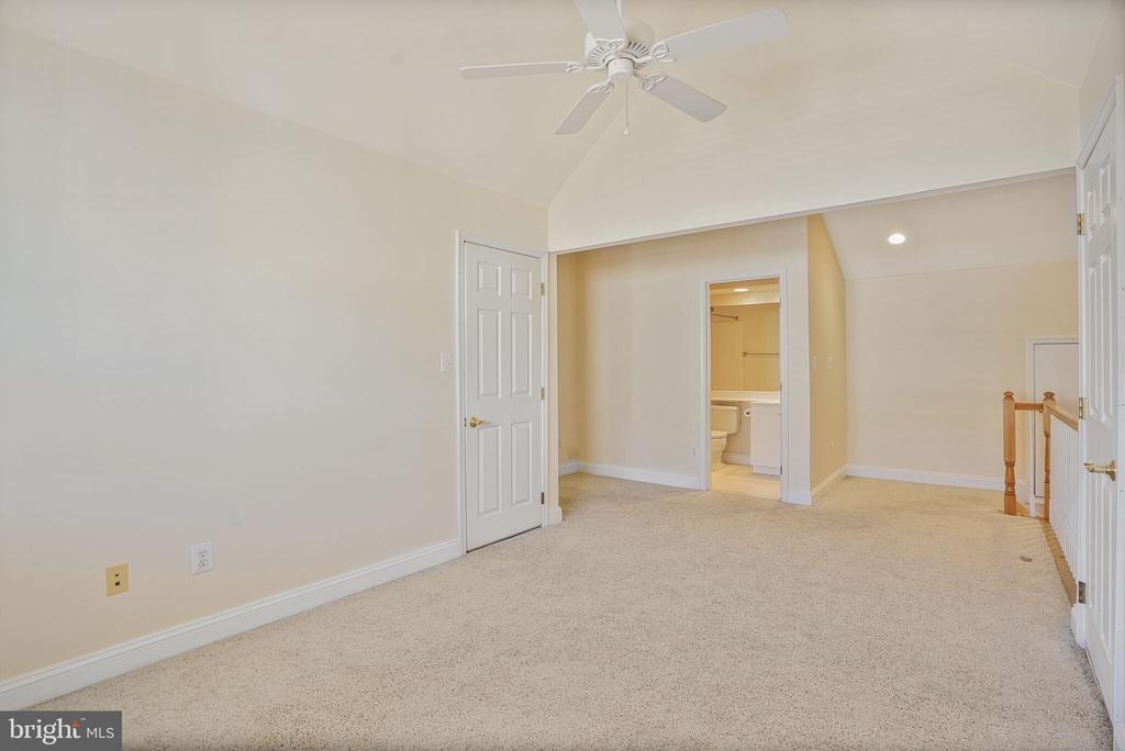 811 WATER PLACE