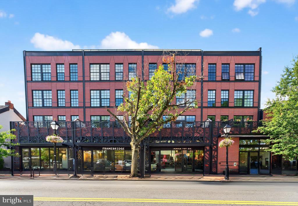 1312 KING STREET 210