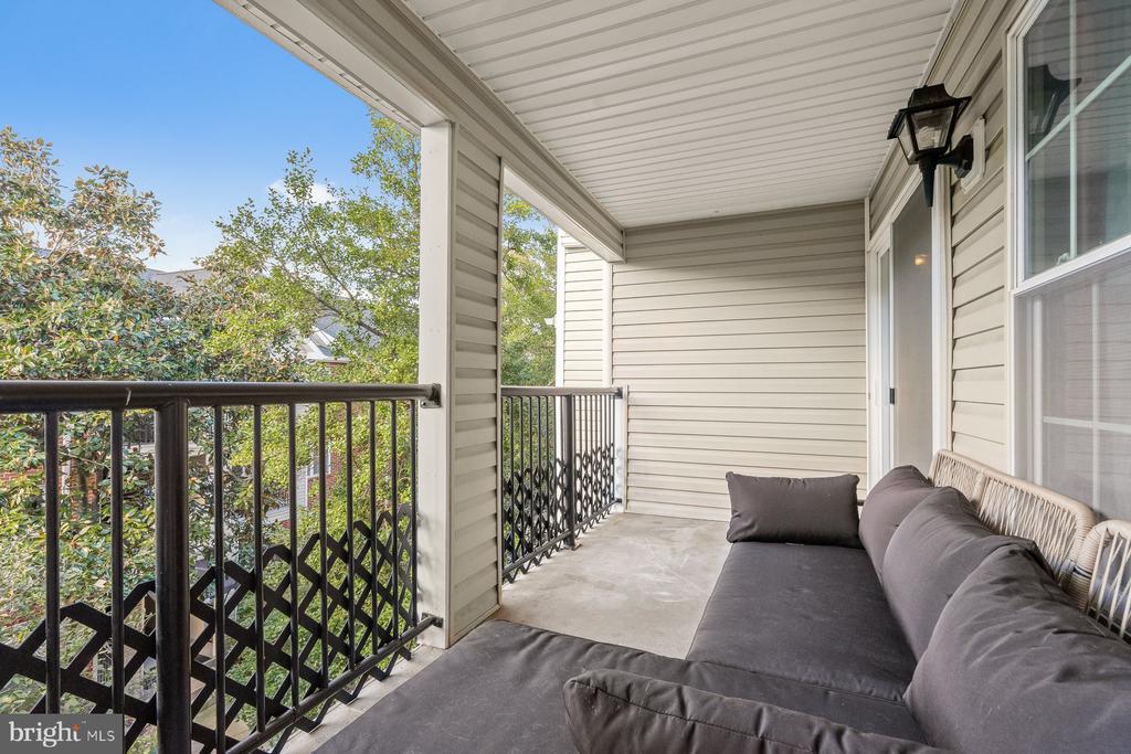 3308 WYNDHAM CIRCLE 323