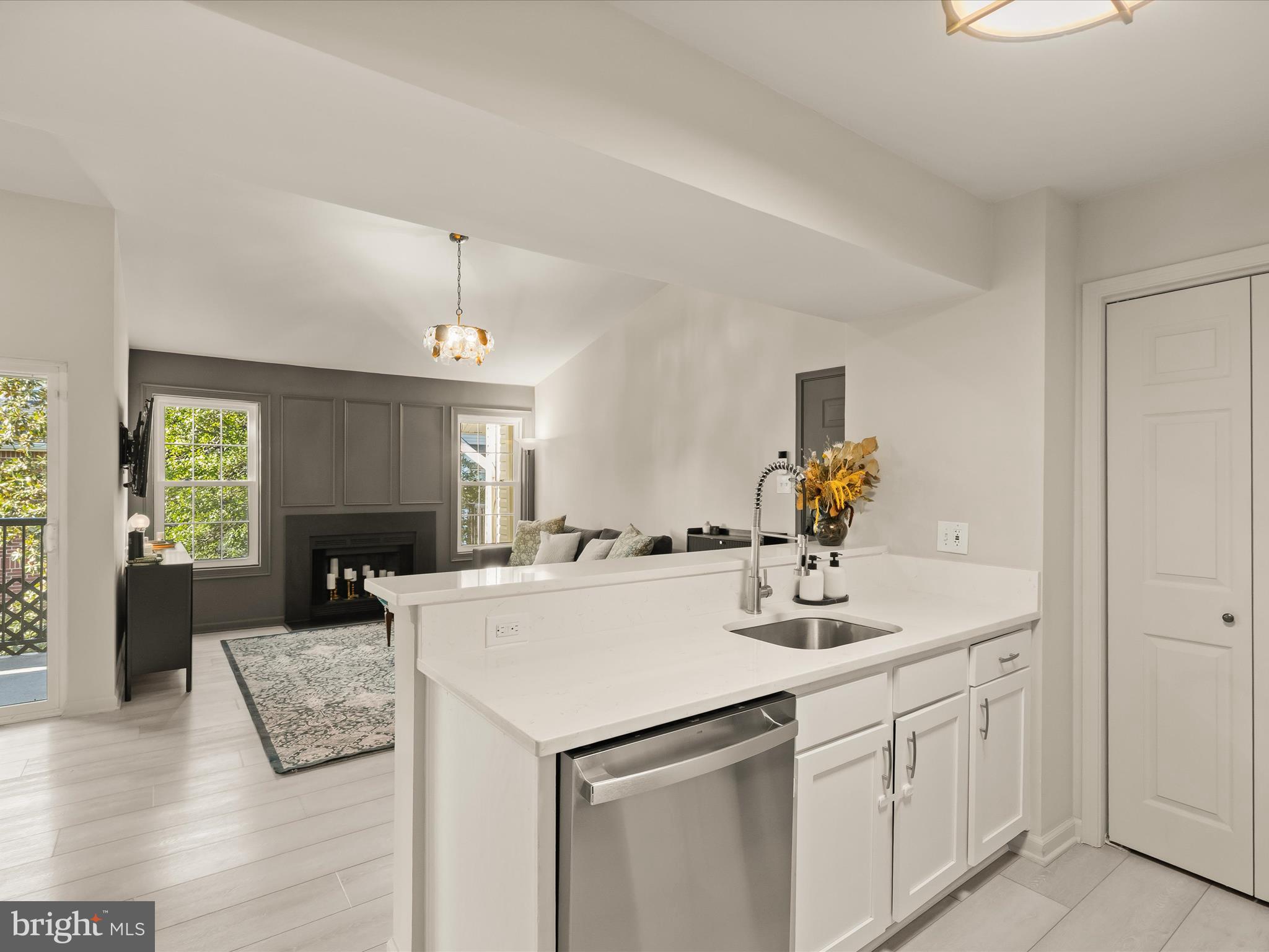 3308 WYNDHAM CIRCLE 323