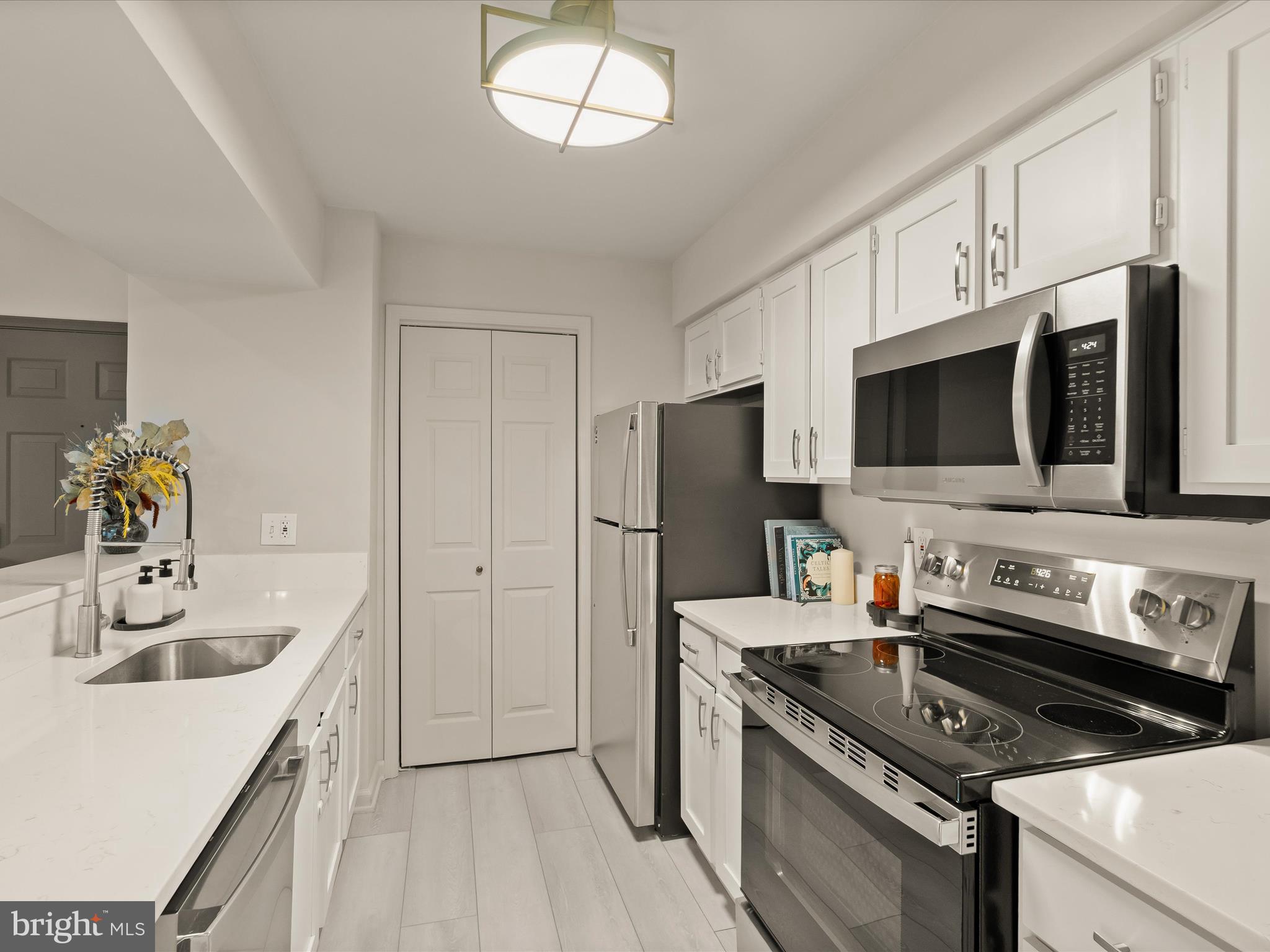 3308 WYNDHAM CIRCLE 323