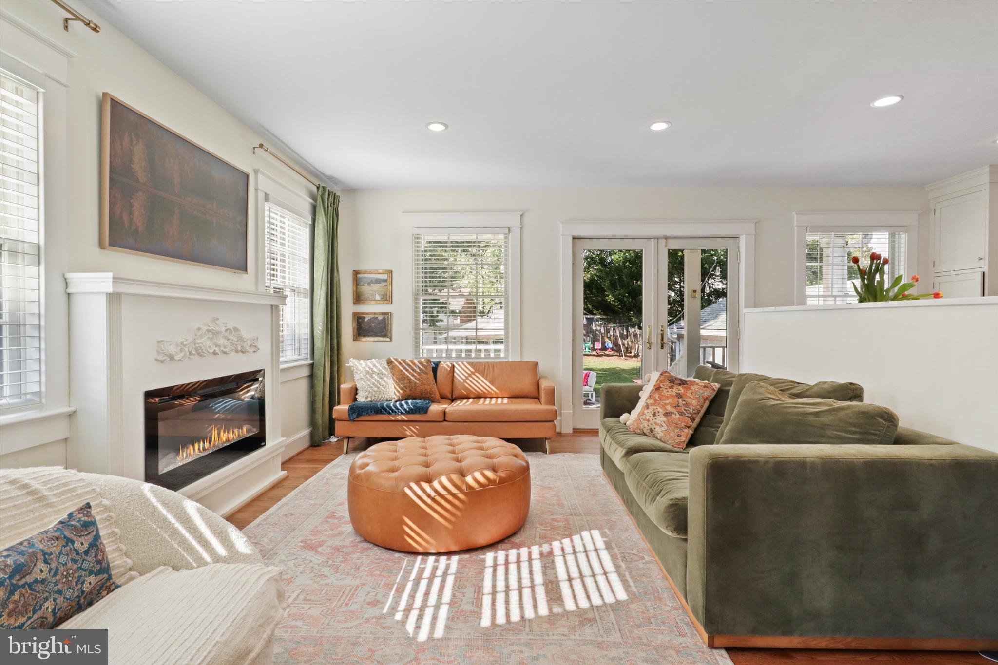 20 SUNSET DRIVE