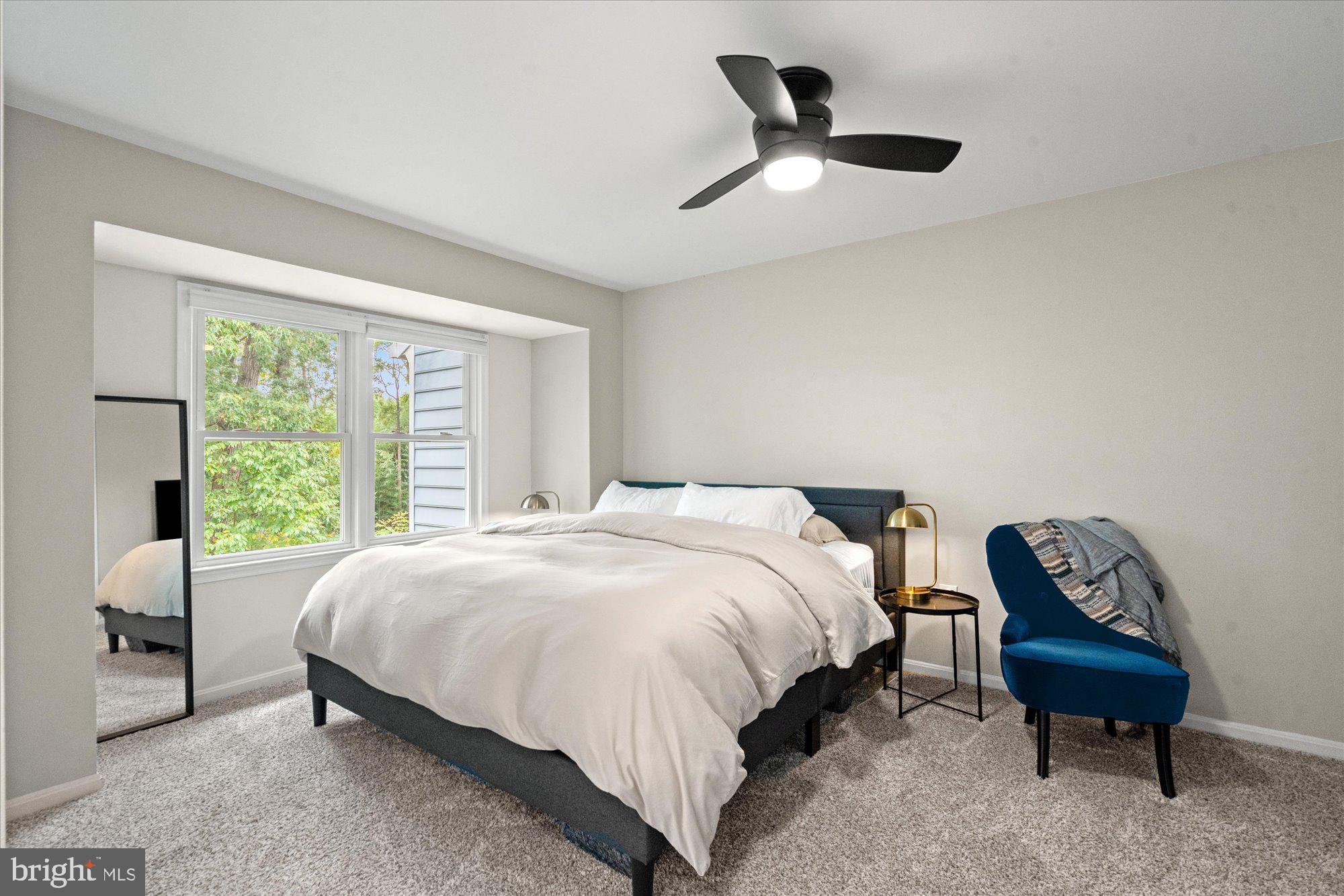 32 CARRIAGE HOUSE CIRCLE