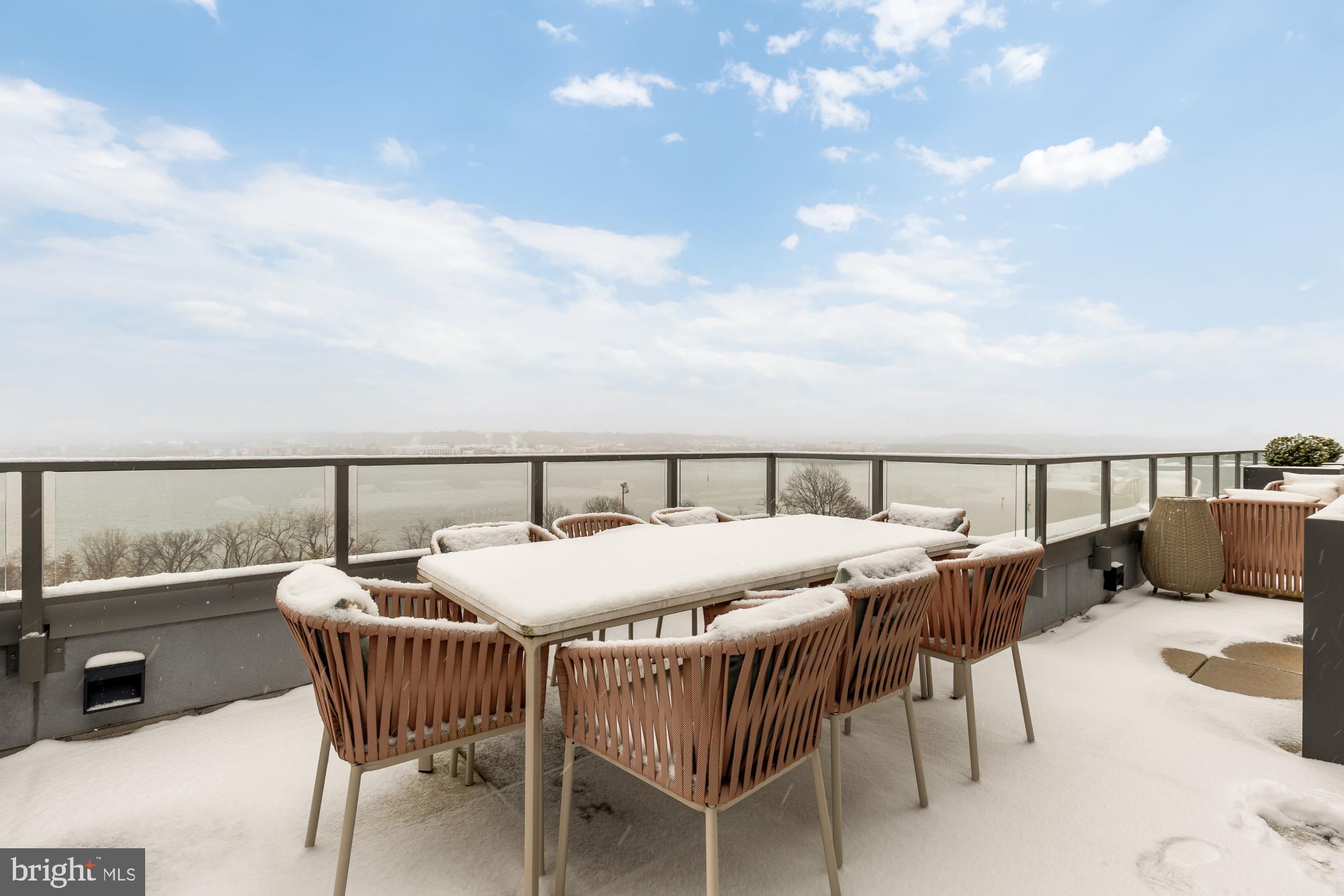 1201 N ROYAL STREET 206