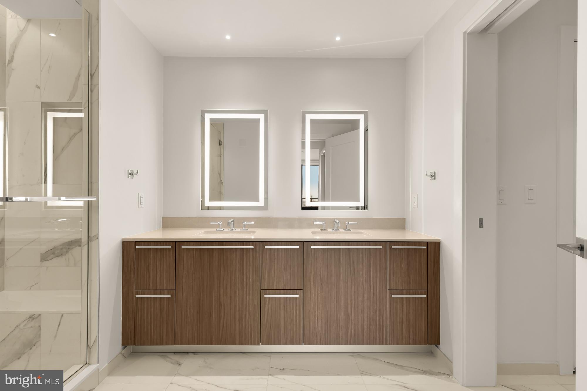 1201 N ROYAL STREET 206